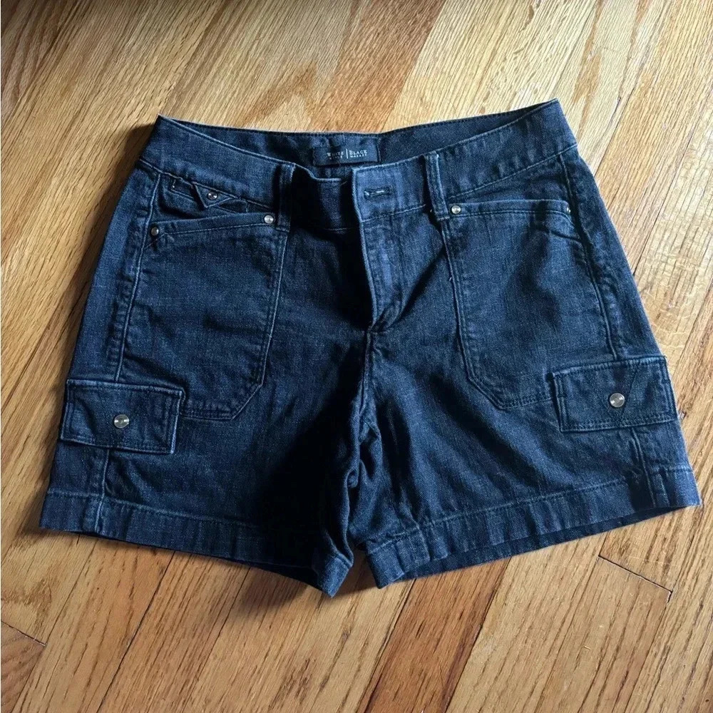 Black short shorts with gold detail